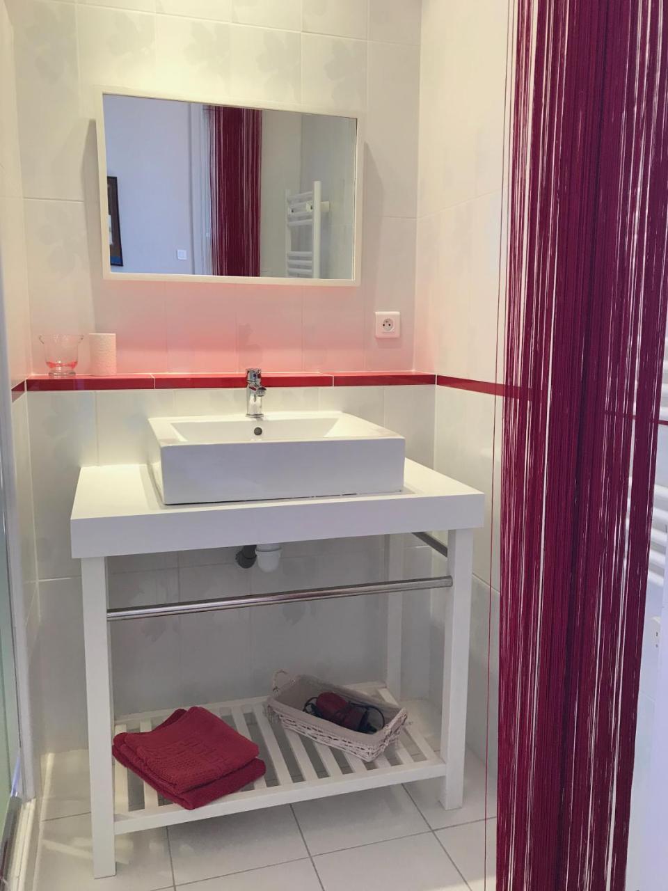 Couleurs De Camargue Bed & Breakfast Beauvoisin  Екстериор снимка