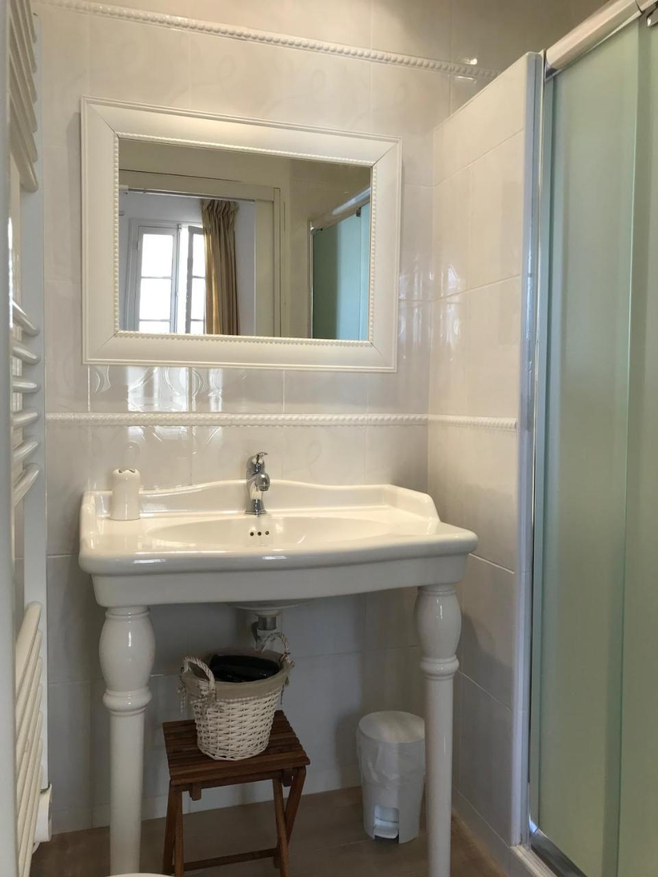 Couleurs De Camargue Bed & Breakfast Beauvoisin  Екстериор снимка
