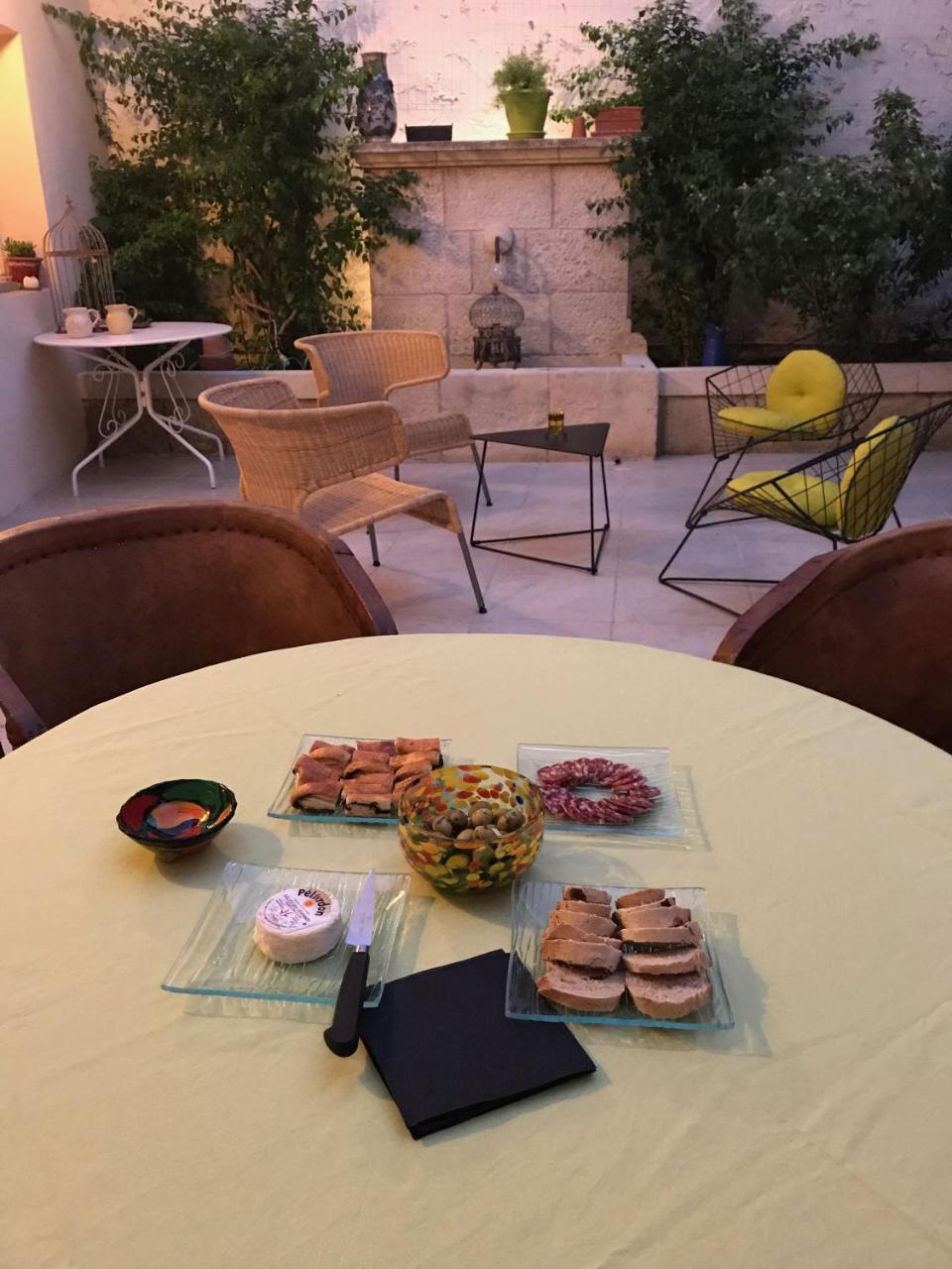Couleurs De Camargue Bed & Breakfast Beauvoisin  Екстериор снимка